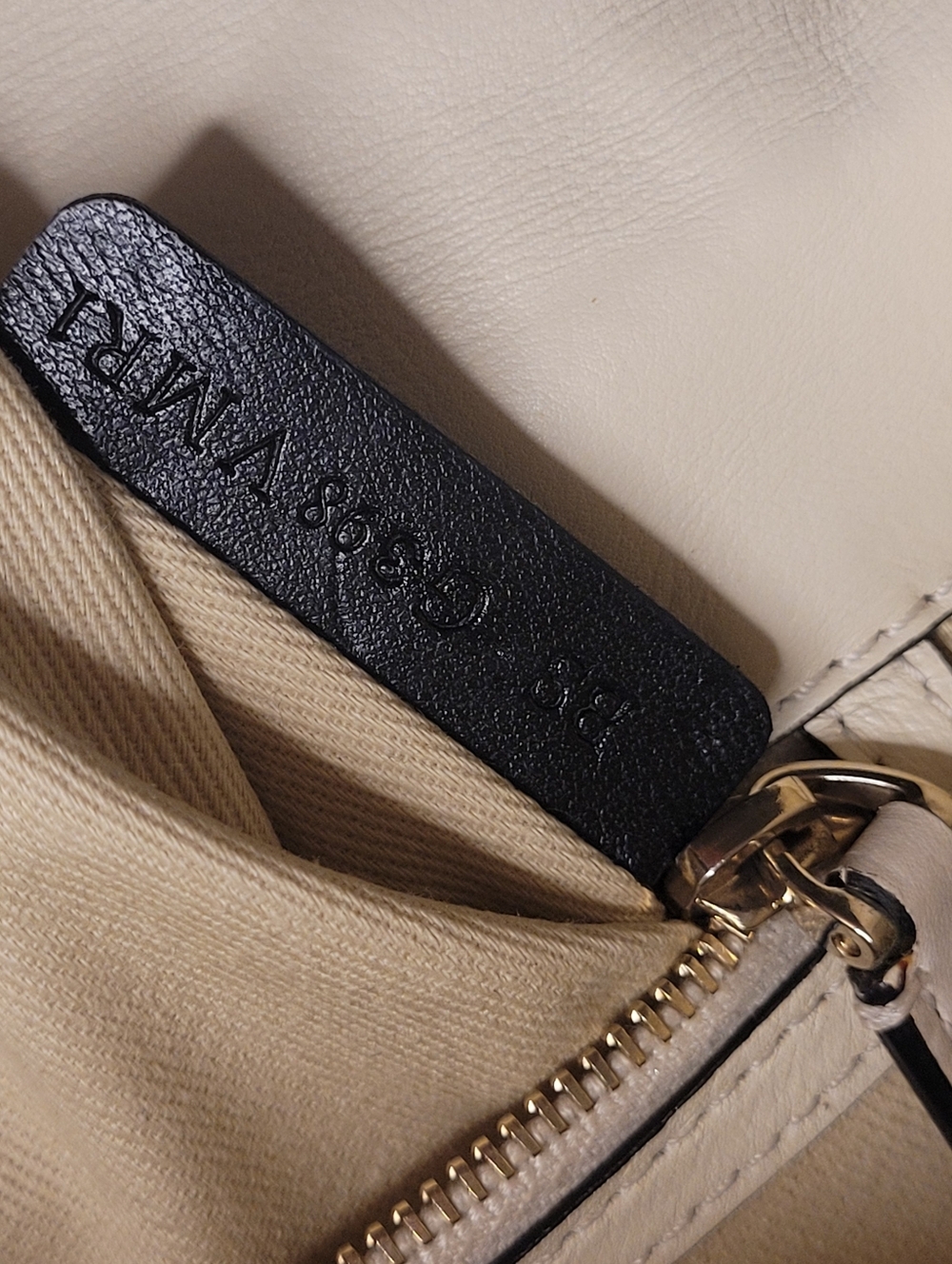 Valentino Garavani Glam Lock flap shoulder bag - Picture 14 of 15